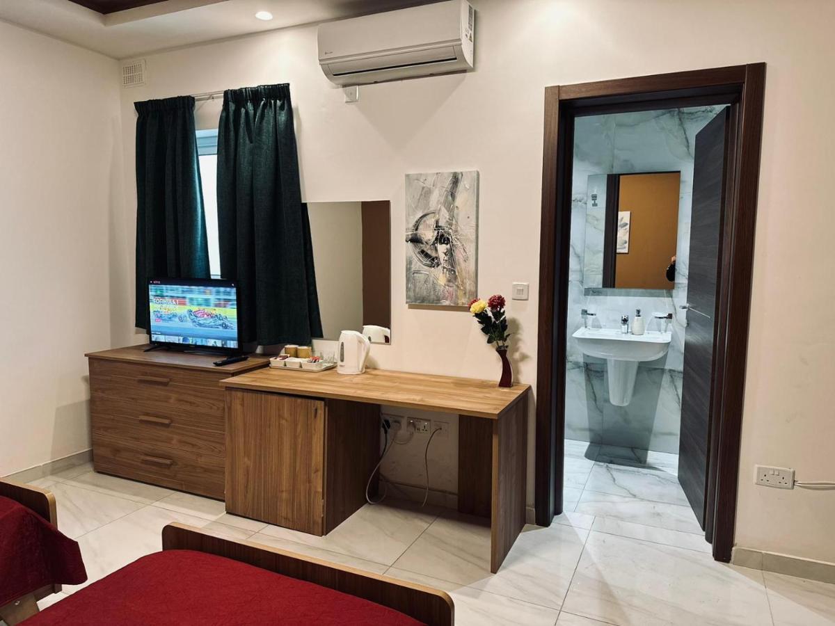 Seaside Accomodation Marsaskala Bagian luar foto